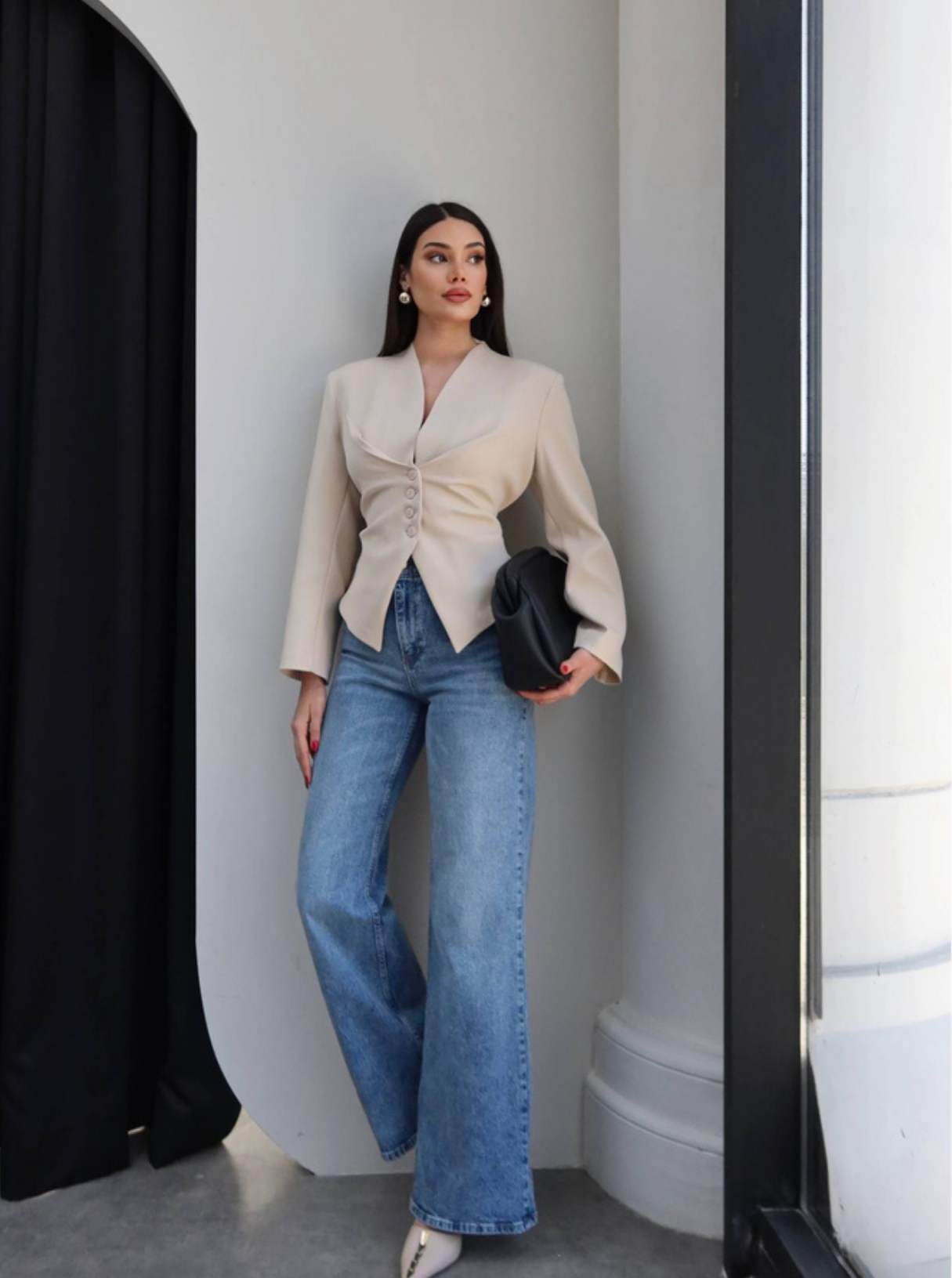 Curve Cut Blazer
