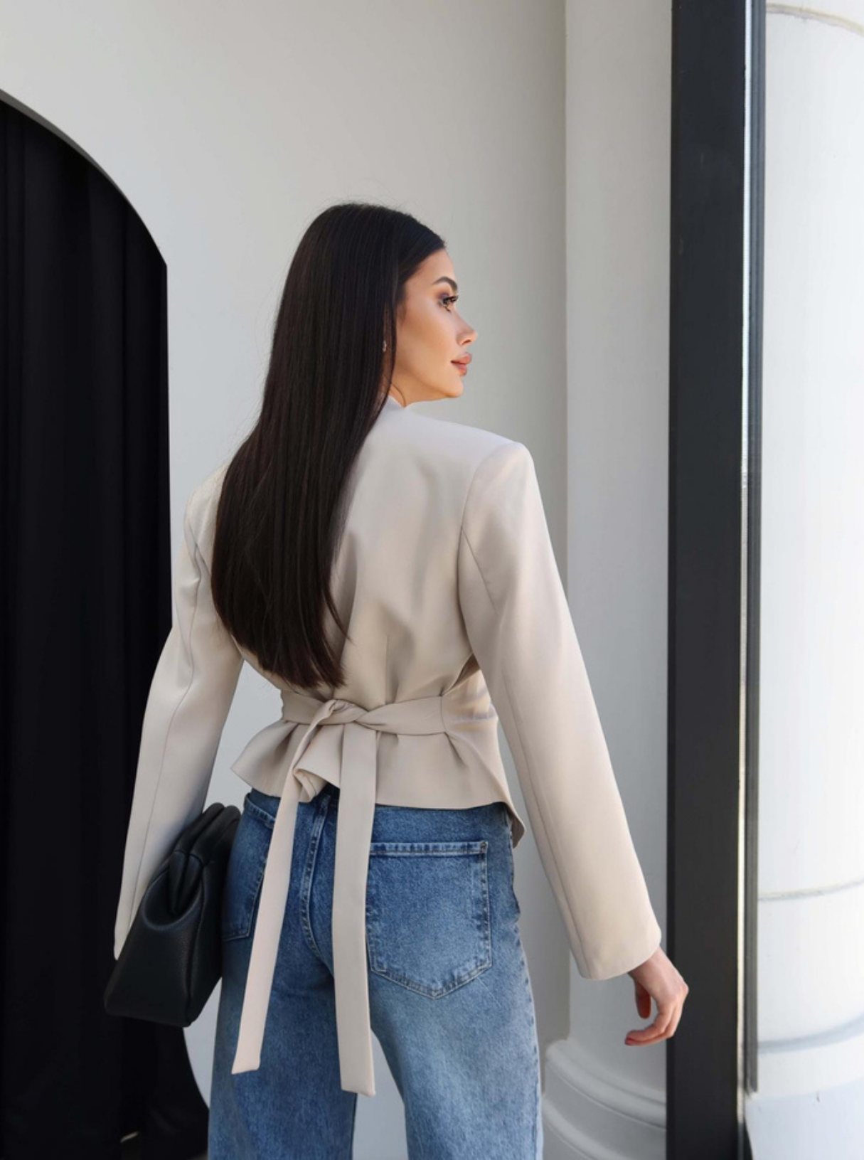 Curve Cut Blazer