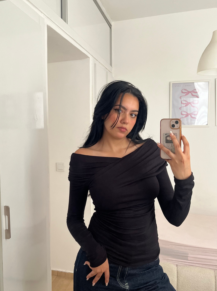 Gilda Off Shoulder top