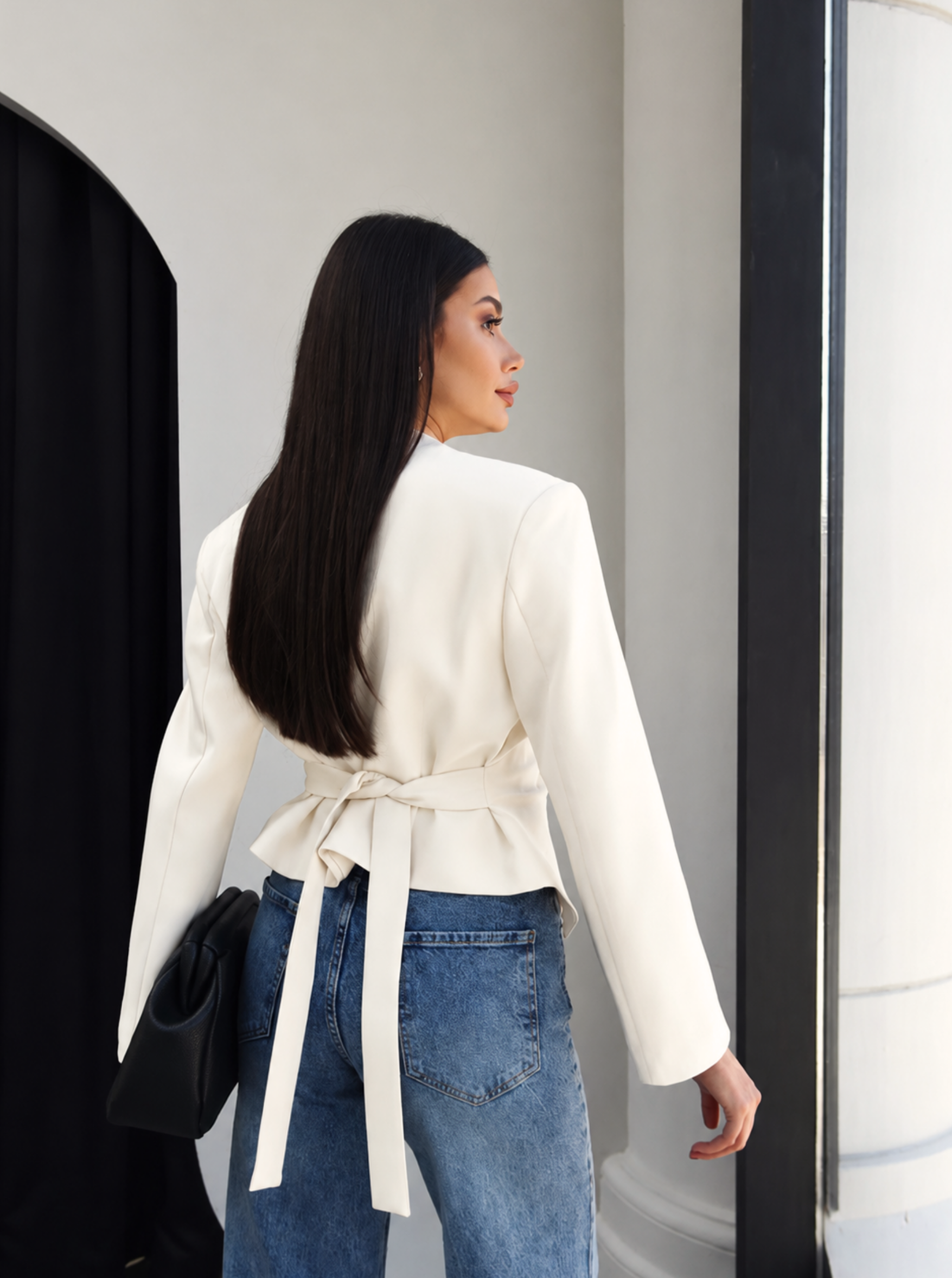 Curve Cut Blazer
