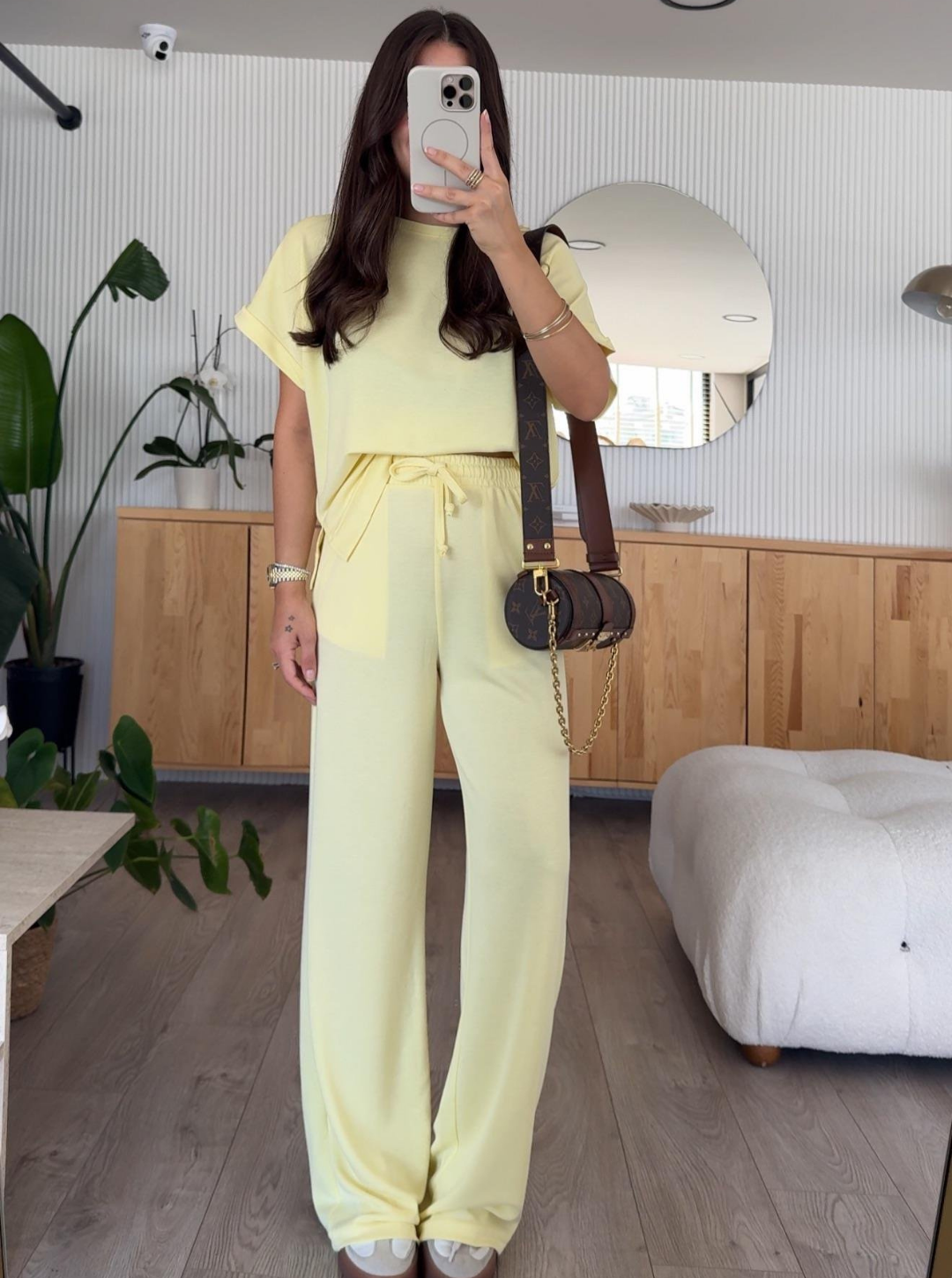 Laura Suit