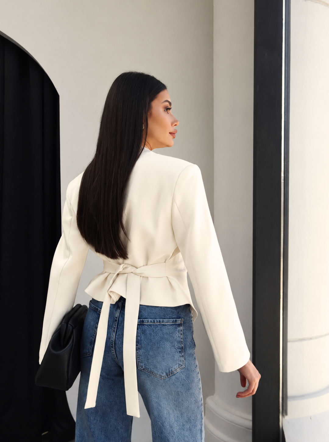 Curve Cut Blazer