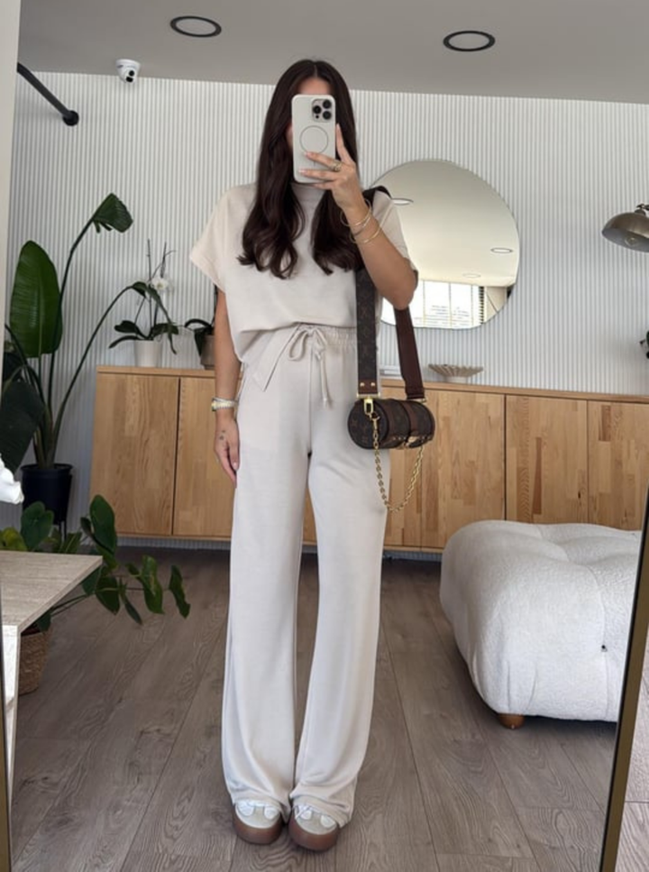 Laura Suit